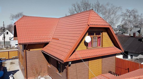 Металлочерепица Каскад ПЭ-0,45мм RAL 3003 Рубин