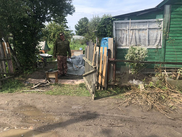 Замена забора на дачном участке