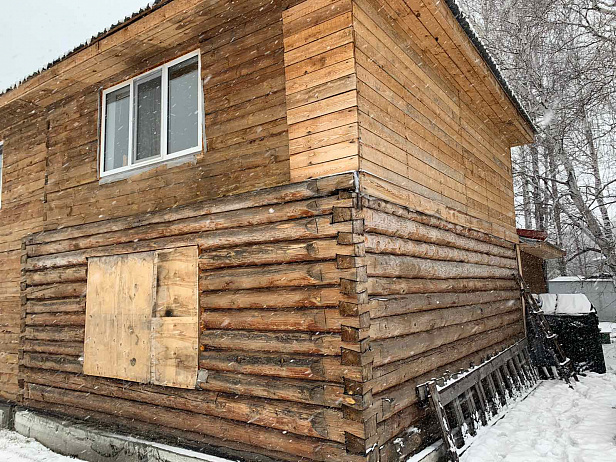 Дом и надворные постройки в едином стиле