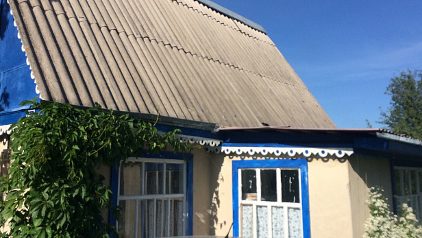 Устройство кровли из профнастила 