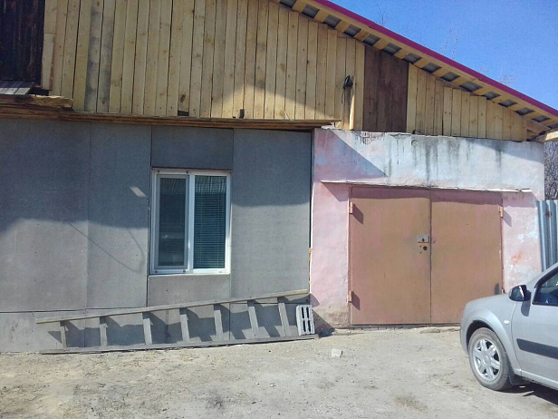 Облицовка фасада дома в п. Богандинский - Монтаж металлосайдинга и откосов