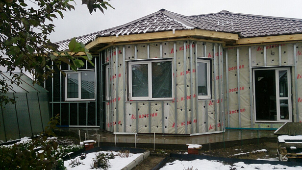 Облицовка  дома из газоблоков фасадными панелями